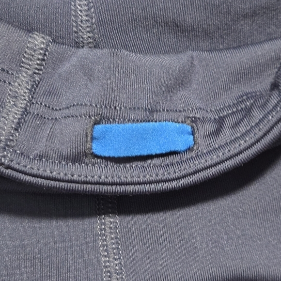 Athleta Revolve Stride Mid Rise Capri Indigo Floral Panel Leggings Size Medium - Picture 6 of 10